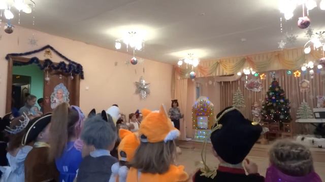 Утренник в детском саду, 25.12.14 (ч.2) смотреть онлайн