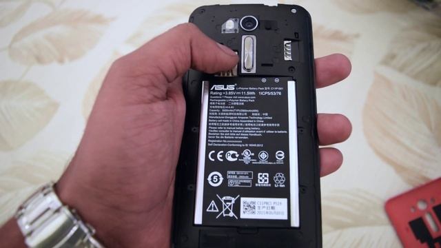 Asus Zenfone 2 Laser 5.5 Hands On смотреть онлайн
