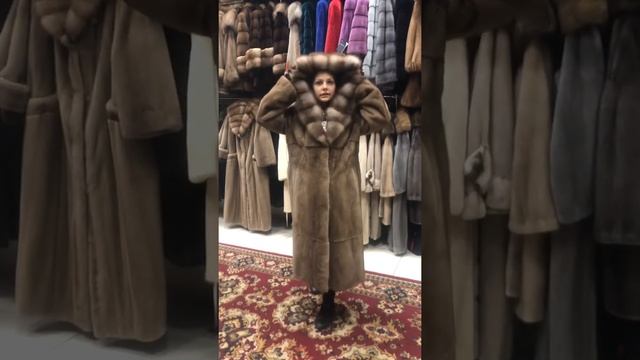 Норковая шуба в цвете Паломино(Пастель) с капюшоном из куницы! ГРЕЦИЯ! смотреть онлайн