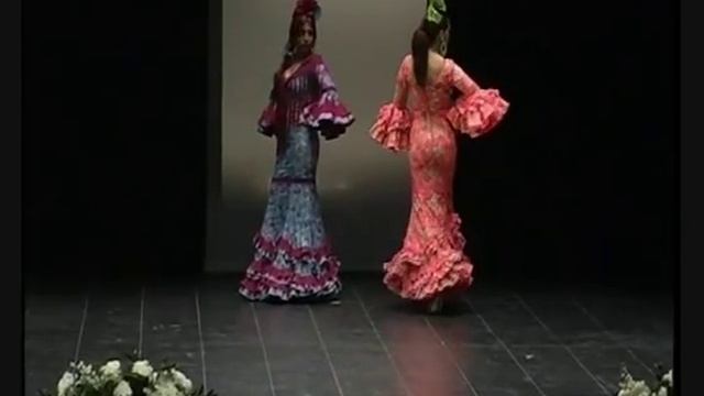 Carmen Rodriguez trajes de flamenca desfile смотреть онлайн