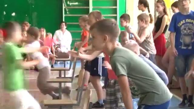 Журналисты выяснили, чем кормят детей в пришкольном лагере смотреть онлайн