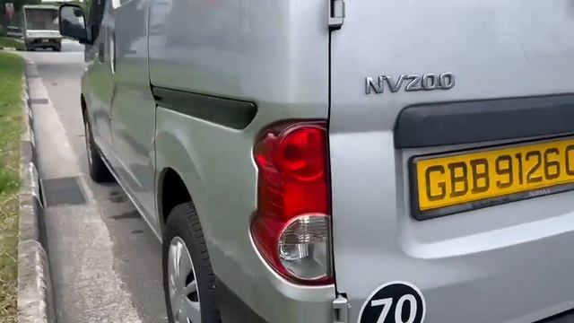 NISSAN NV200 смотреть онлайн