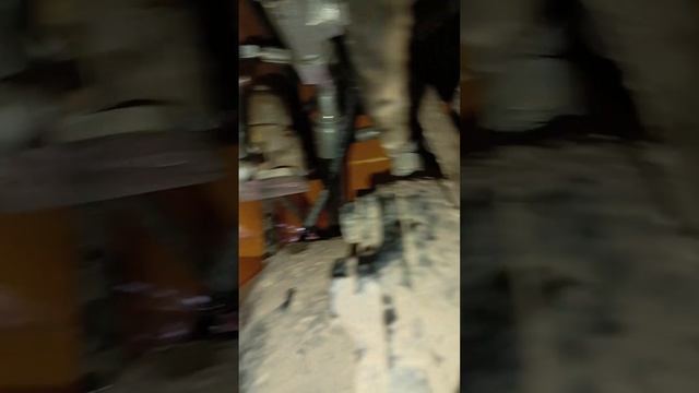 Замена фильтра управления джойстиками экскаватор -погрузчик JCB-4CX смотреть онлайн