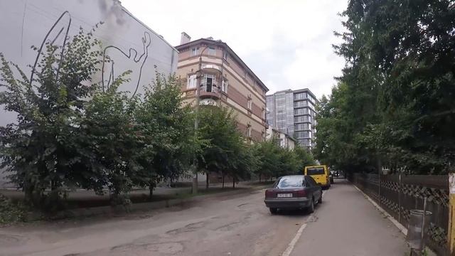 ИВАНО-ФРАНКОВСК. НЕУЖЕЛИ ТАК МОЖНО ЖИТЬ В УКРАИНЕ? смотреть онлайн