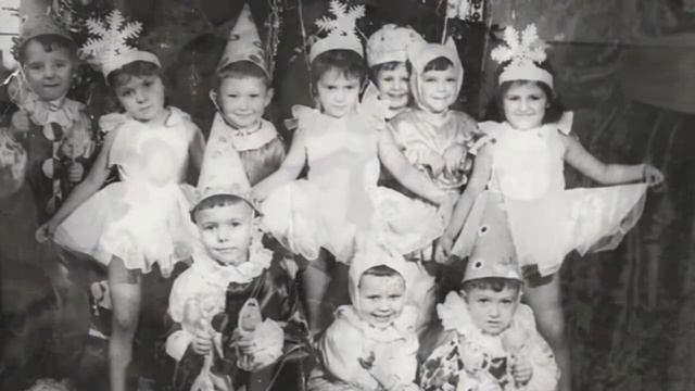 Особые знаки.Новогодние персонажи Снежинки смотреть онлайн