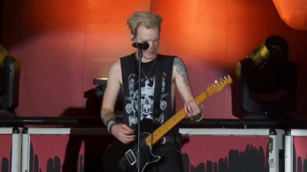 Sum 41 - Pieces (Live At Hellfest 2023)