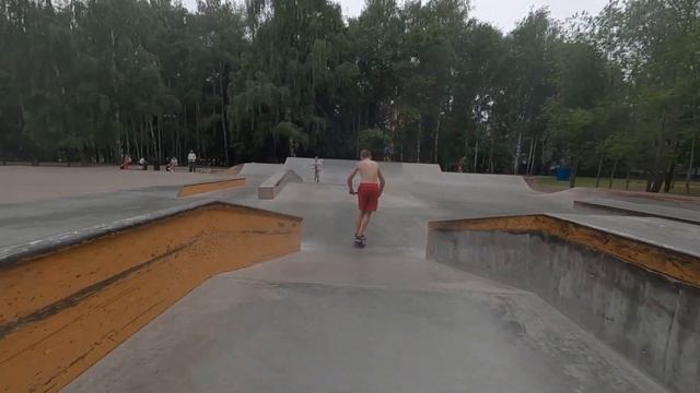 Скейтербой. Парк Пушкина. Нижний Новгород. смотреть онлайн