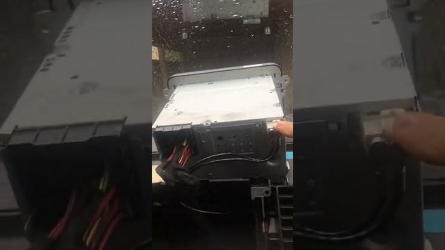 Rcd 310 in my Vw Caravelle смотреть онлайн