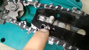 Растянулась цепь на бензопиле (электропиле)