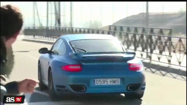 Who looks the most expensive car to Real Madrid Ferrari, Lamborghini, Bentley, Porsche смотреть онлайн