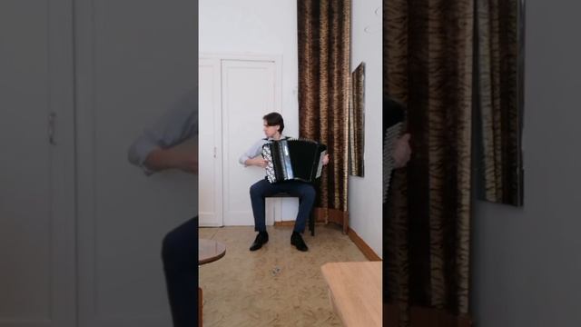 Перминов Кирилл, 19 лет. Н. Чайкин Сарабанда, В. Семёнов Сонатина Франческа 3 части. смотреть онлайн