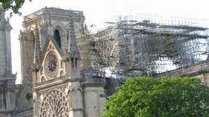 Собор Парижской Богоматери после пожара