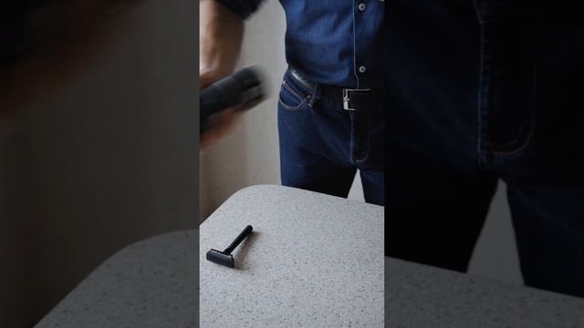 Мужская рутина по уходу за собой. Бритье смотреть онлайн