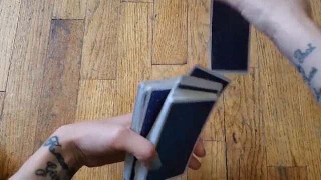 How to shuffle and draw for a Tarot Reading- 7 minutes смотреть онлайн