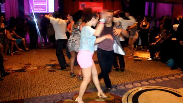 Erika Caliente & Elvis Collado - New York Int'l Salsa Congress 2012 (Social Dancing, Sun - 9/2/12) смотреть онлайн