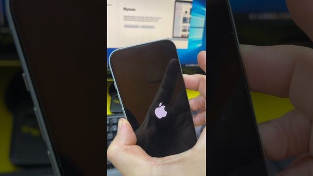 Iphone 15 с типовой проблемой после обновы. #shorts #apple