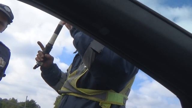 КЛОУН ОБОРВАНЕЦ ПОПАЛ В НОВУЮ ПОЛИЦИЮ смотреть онлайн