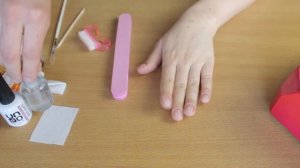 Маникюр самой себе в домашних условиях | Учусь красить профессионально ногти