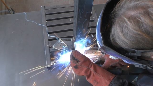 Стойка для дрели или шуруповерта смотреть онлайн