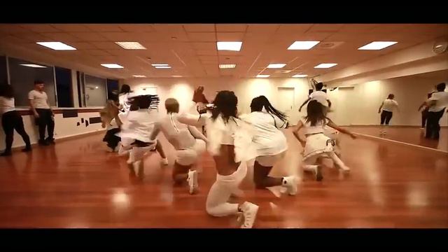 M'Y CHARLY BLACK Party Animal Remix Dancehall смотреть онлайн
