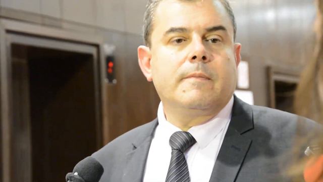 VARNAUTRE TV: Зам. кметът Христо Иванов за откраднатия тротоар (1/2) смотреть онлайн