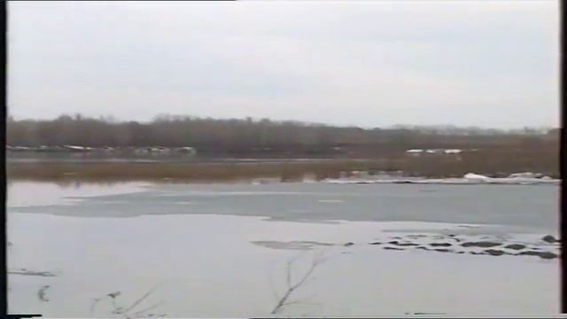 Рыбалка сетями Ледоход, Иртыш (2я часть из 3х) 21ч 04м 2004г смотреть онлайн