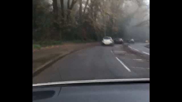 En Route Luton| Journey from London to Luton| Luton to London| UK Travel Vlog смотреть онлайн