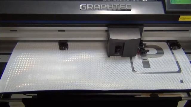 Резка пленки на плоттере FC 8600 смотреть онлайн