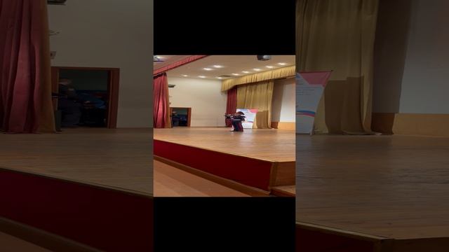 «Встанем» исполнил Федор Нарижний юнармеец в ВИПЭ ФСИН, победитель фестиваля Юнармии. смотреть онлайн