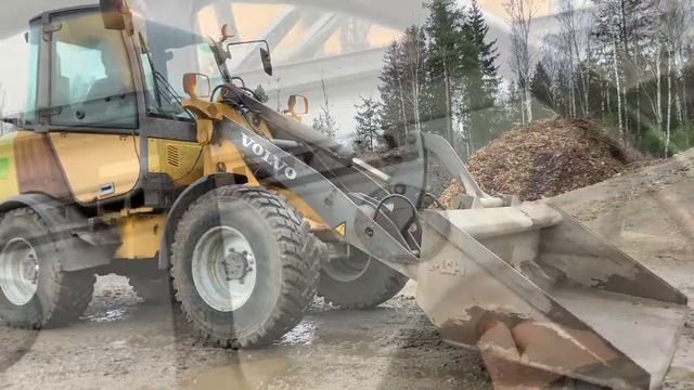 Köp Lastmaskin Volvo L25 på Klaravik смотреть онлайн