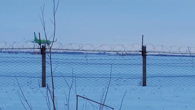 Boeing 737-8LP S7 airlines Москва-Омск садится в аэропорту Омск-Центральный. смотреть онлайн