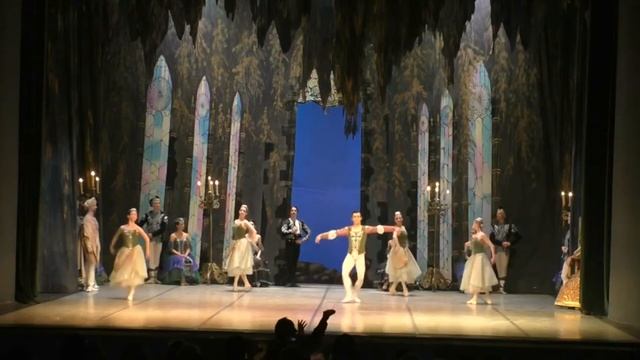 Tchaikovsky Swan lake neapolitan dance solo trumpet смотреть онлайн