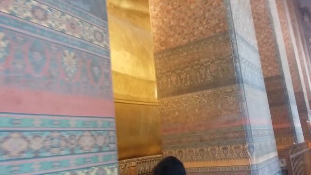 Тайланд / Бангкок / Банный день в храме Золотого Будды смотреть онлайн