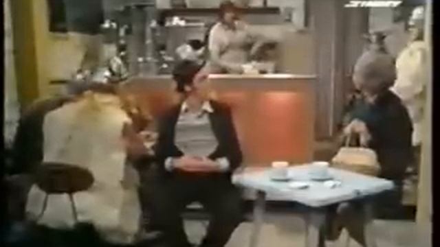 monty python's flying circus italiano - la spalmella (spam) смотреть онлайн
