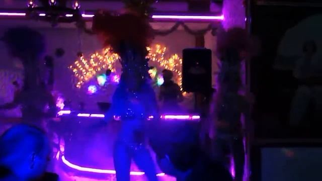 Кафе Шарманка (Зажигательные танцы) смотреть онлайн