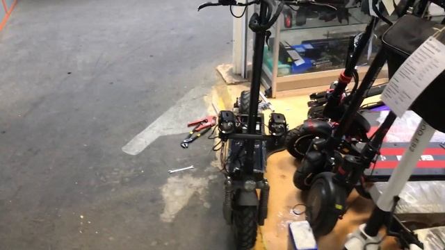 Ремонт электросамоката Kugoo M5 | Elgyro смотреть онлайн