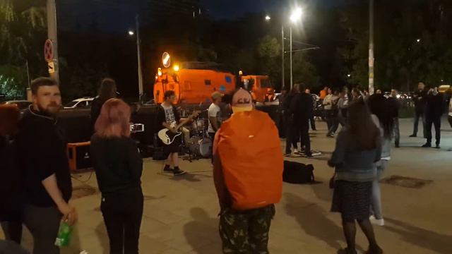 19.Другие люди (Белые обои черная посуда) смотреть онлайн