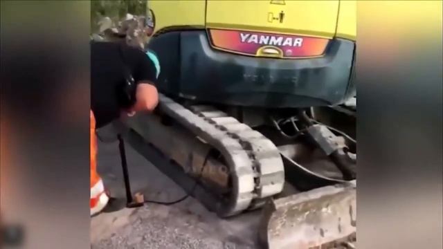 Полные Идиоты На Работе! #2 смотреть онлайн