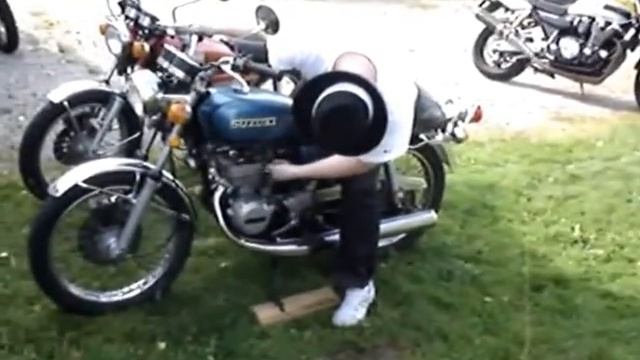 Suzuki GT 125 & Yamaha RD 125 смотреть онлайн