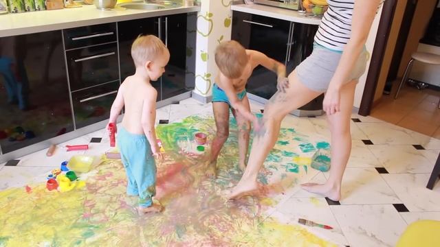 Пальчиковые краски Finger Paints Развлечение для детей смотреть онлайн