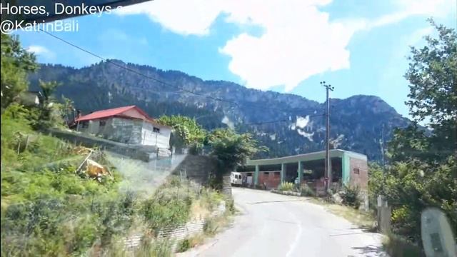 Для кого то вот эта красота не имеет никакого смысла // For some, this beauty has no meaning смотреть онлайн