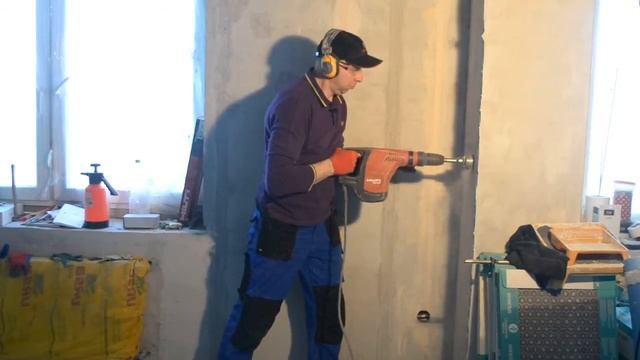 Сверление гнезда под подрозетник в монолитном бетоне смотреть онлайн