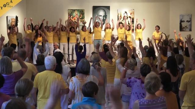 Mantra Mother I feel you - Lalita with Kids Yoga YLA Group смотреть онлайн