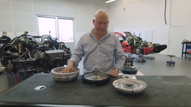 Koenigsegg изнутри: 400 км/ч без КПП - система Direct Drive смотреть онлайн
