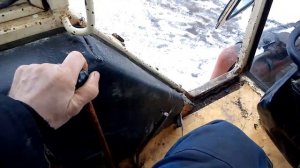 Как завести трактор ЮМЗ и поехать.How to start a YuMZ tractor and drive.