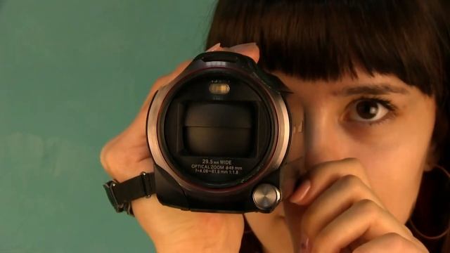 Перебивка журналистская. Готовимся к съемке. Объектив открывается смотреть онлайн