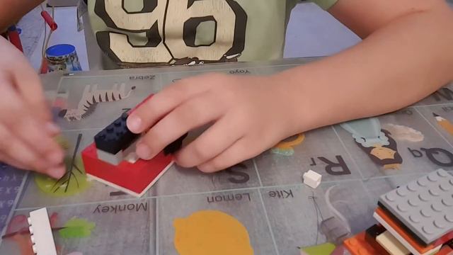 Самоделки Лего конструктор. Homemade Lego смотреть онлайн
