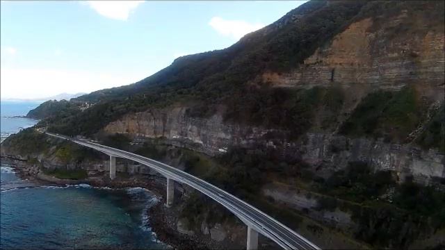 Ceewa Flying Over Sea Cliff Bridge смотреть онлайн
