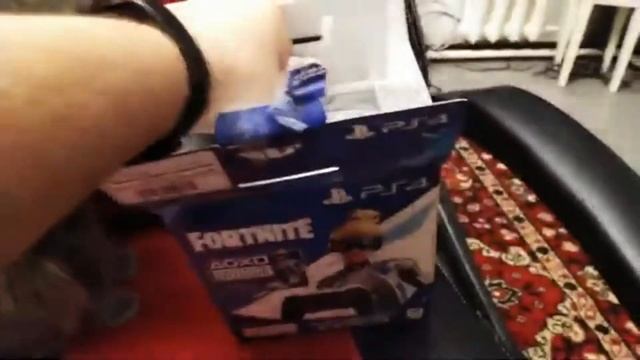 DUALSHOCK 4 V1 и DUALSHOCK 4 V2 в чем разница? смотреть онлайн