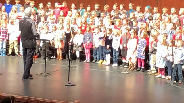 Dublin Elem Christmas Show 2017 Clifford Smart JH - part 2 смотреть онлайн